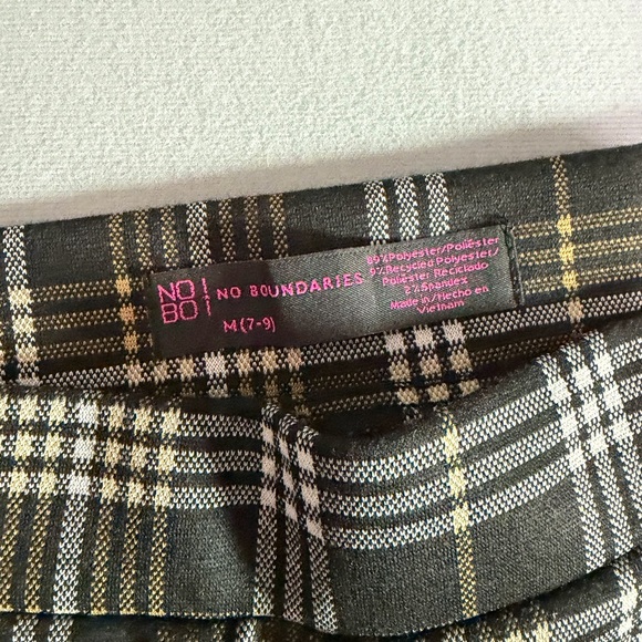 No Boundaries Plaid Pants in brown and yellow - Picture 3 of 8